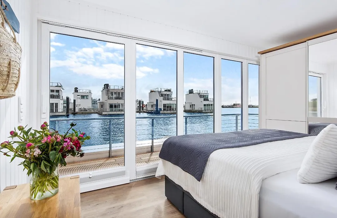 Beaufort: Meerblick, Dachterrasse, Bootsanleger, Strandkorb, Sauna-1